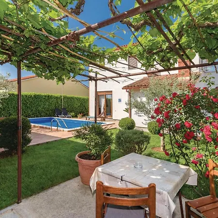 Fazanska Cesta V بيت للعطل